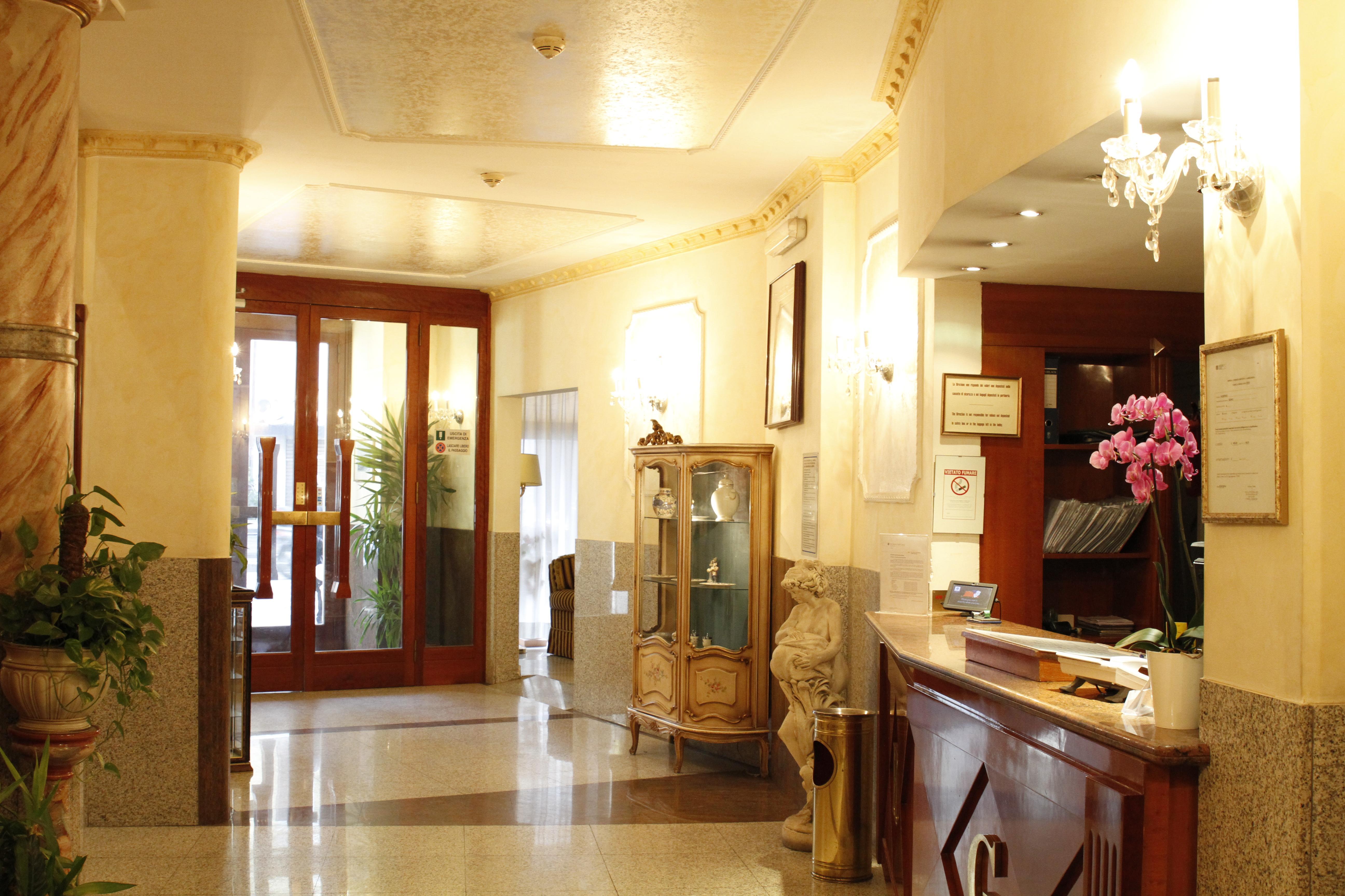 Hotel Genio Roma Exterior foto