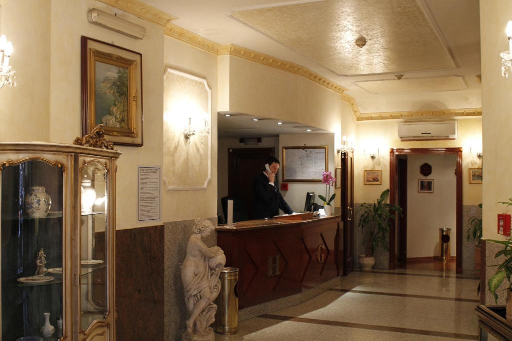 Hotel Genio Roma Exterior foto